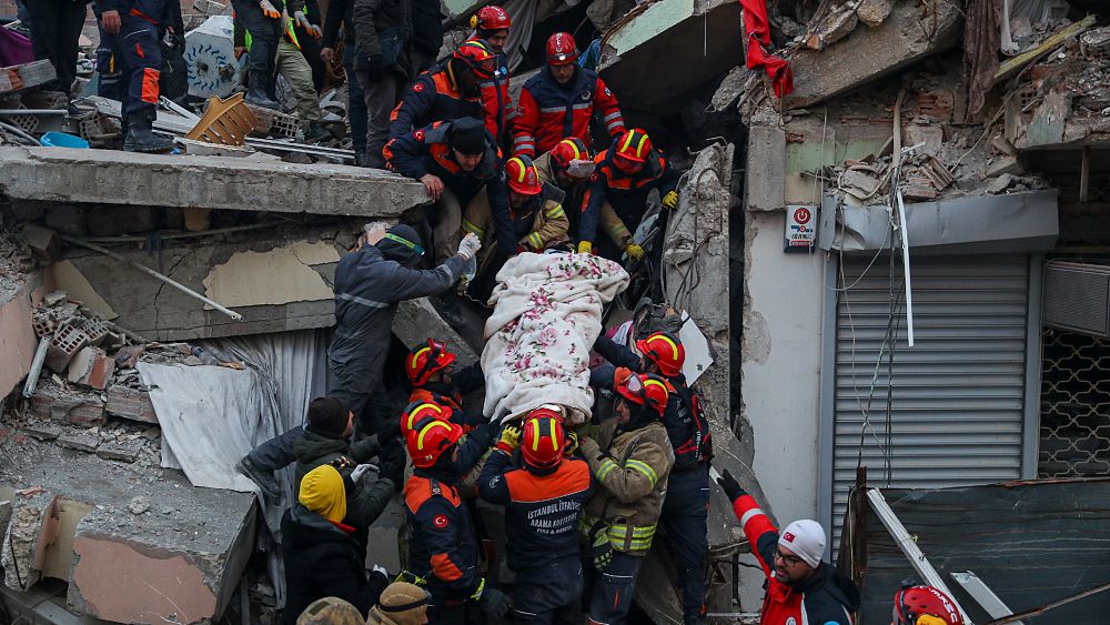 En imágenes: Dos semanas de desesperación, destrucción y esperanza tras el terremoto Turquía-Siria