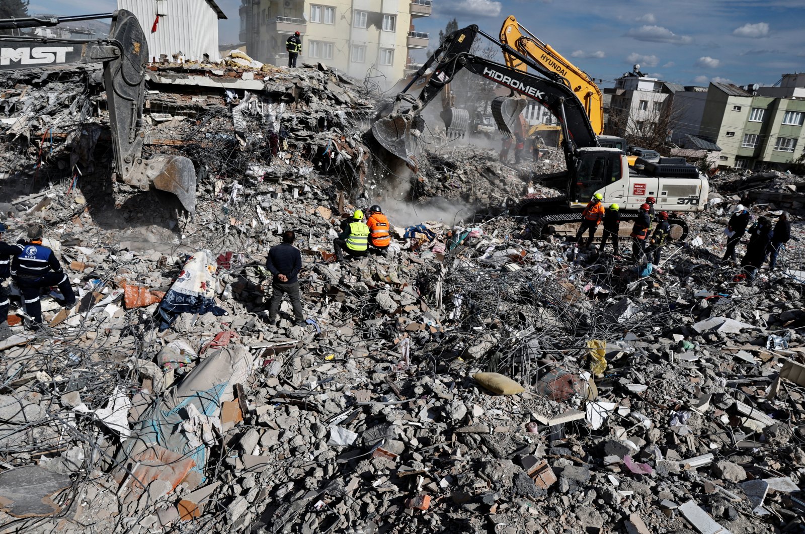 Los minoristas BIM y Migros pierden más de 300 tiendas en el terremoto de Turquía