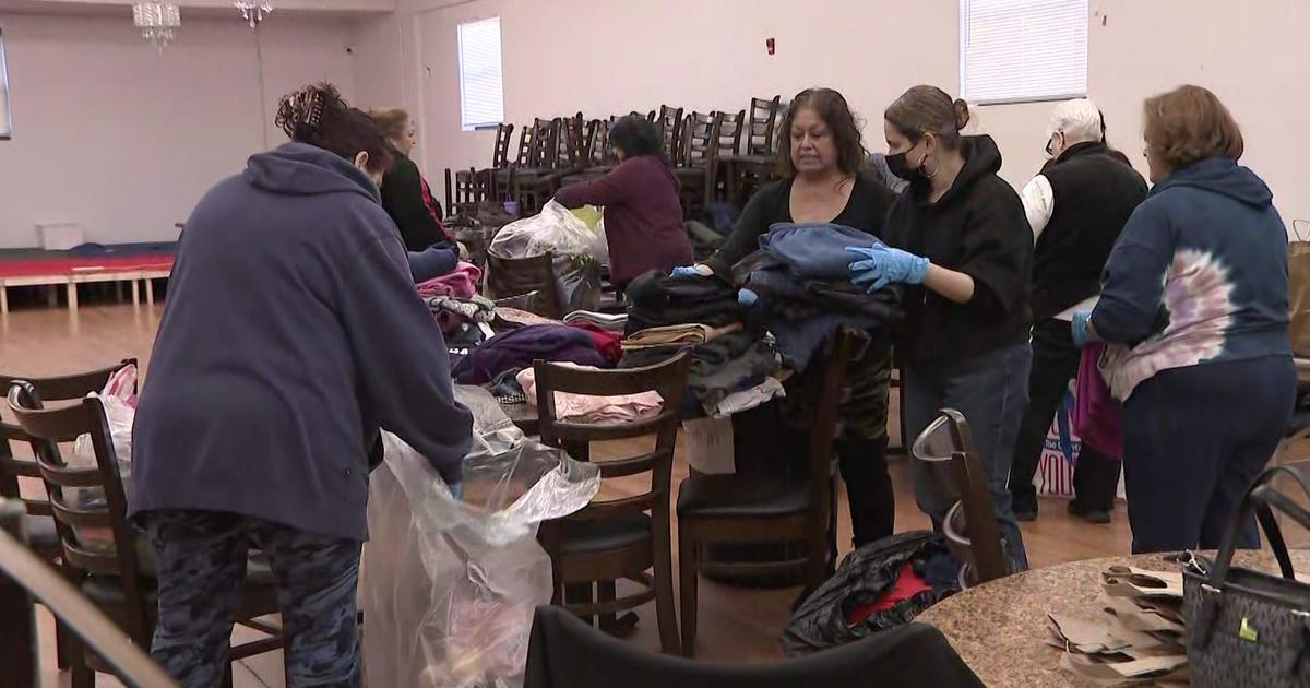 Voluntarios en Queens recolectan donaciones para las víctimas del terremoto en Turquía y Siria